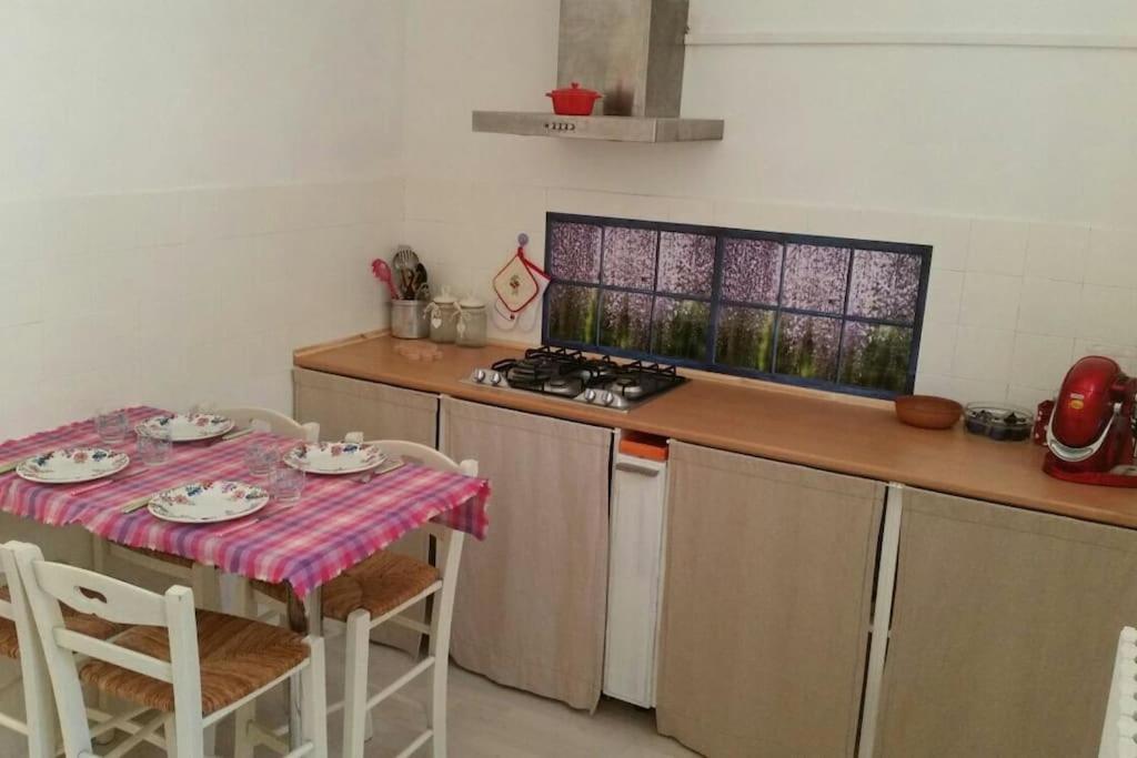 La Corte Senza Tempo Canonica  Bagian luar foto